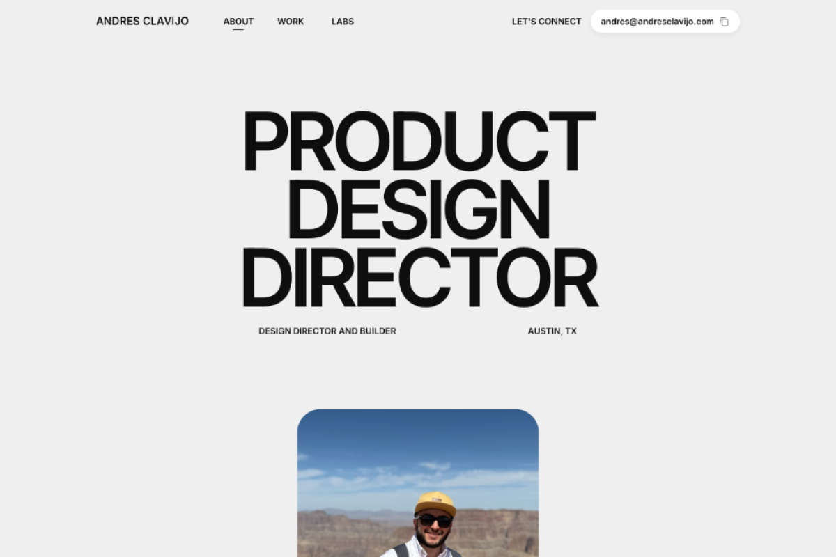 A screenshot of andresclavijo.com with the email address pixelated, on a soft blue gradient.